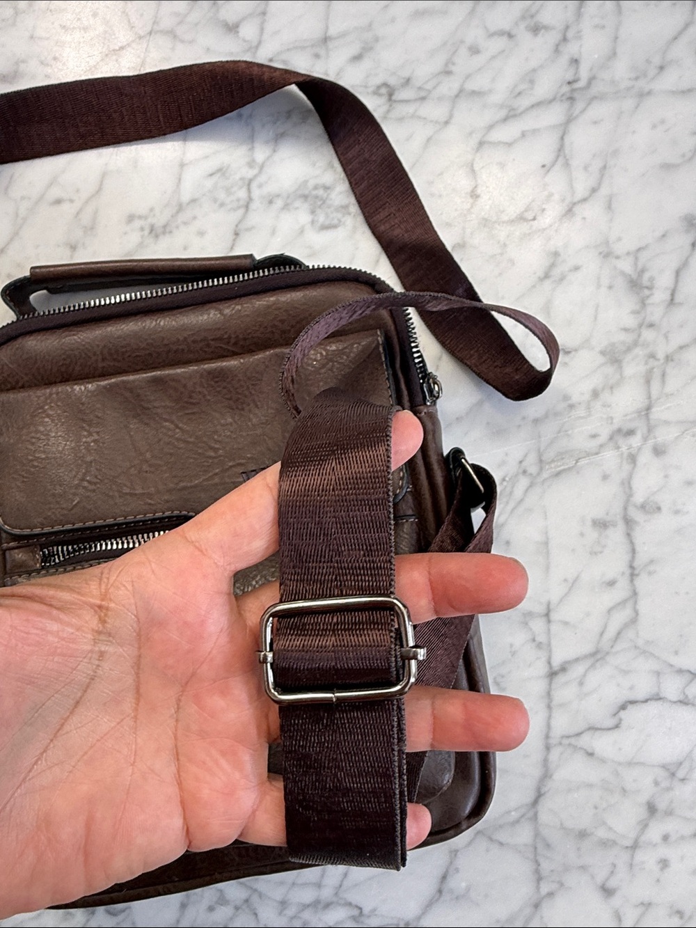 Weixier Leather Crossbody Messenger Bag Unisex Brown - Picture 8 of 11